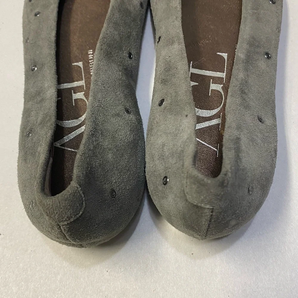 AGL Attilio Giusti Leombruni Flats US Size 5 Suede Leather Grommet Mist Grey NWT